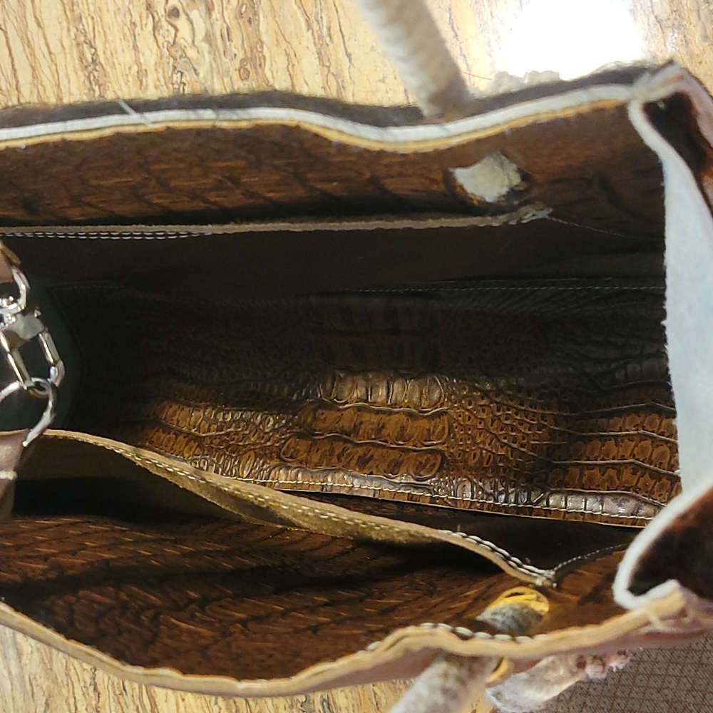 Cowhide Rope Purse - Picture 6 of 9
